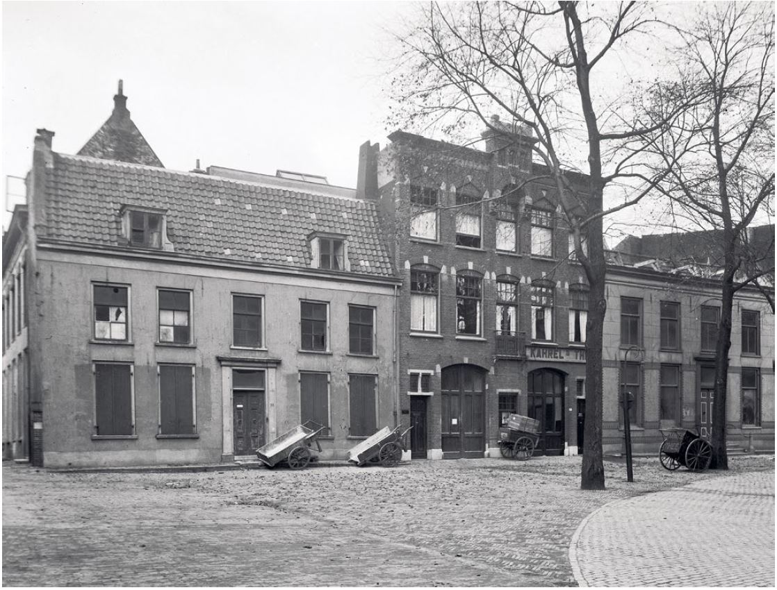 Domplein 8-10 in 1924